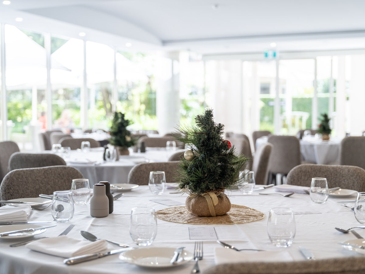 Accessible dining in Yowie Bay