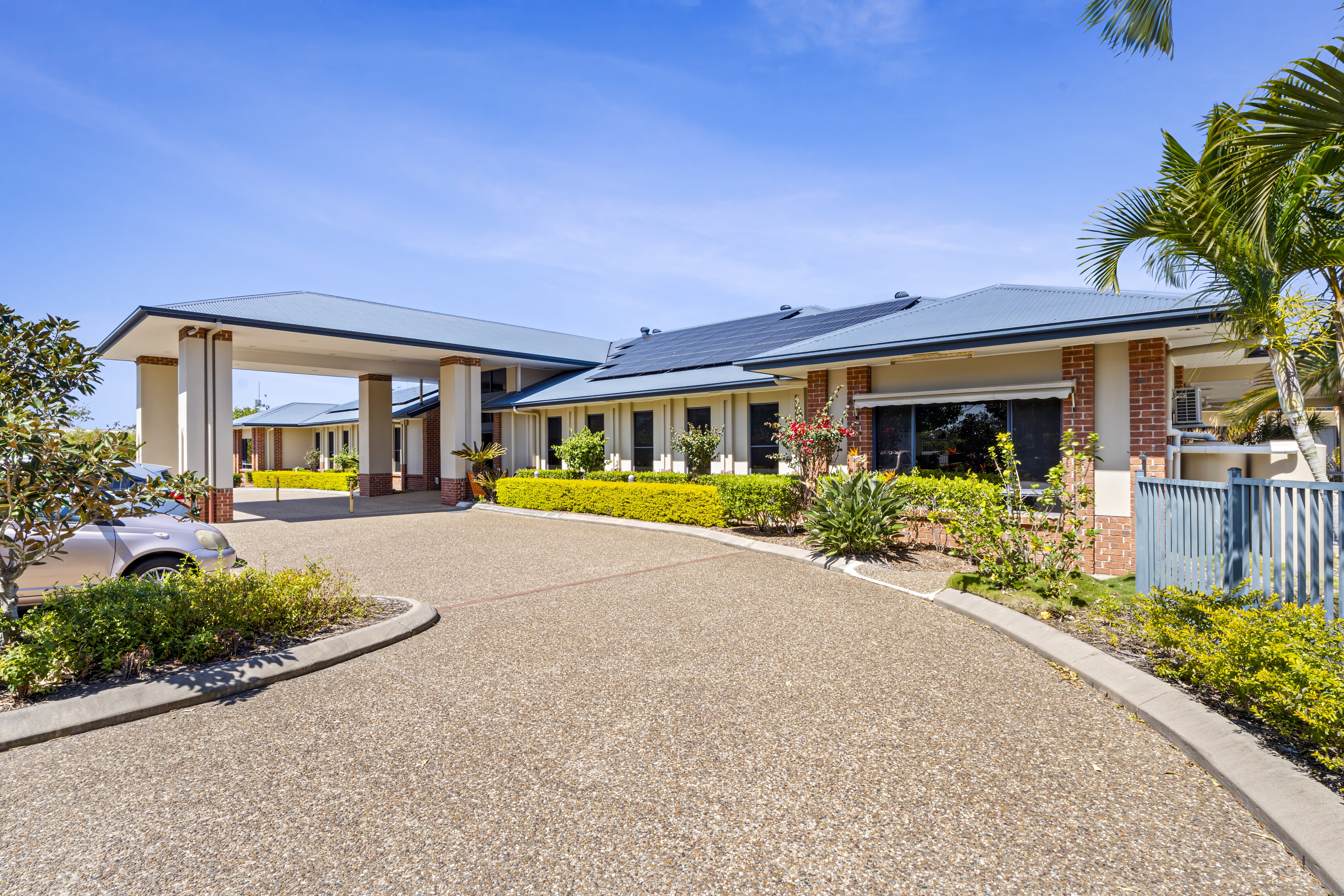 GALV - The Gardens on Linfield - Village Photography Main Building Entrance-
