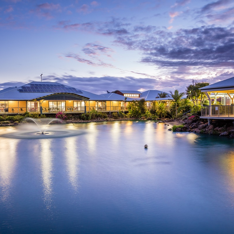 The Lakes Bundaberg Fountain on Lake