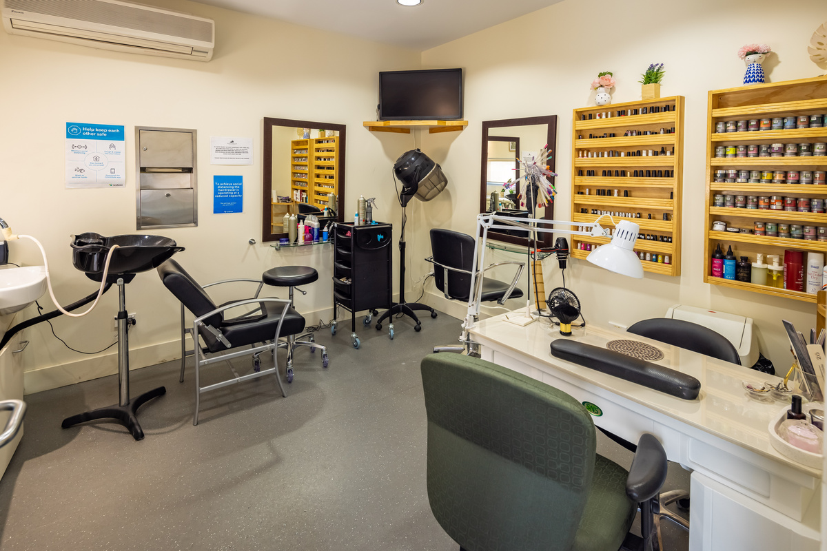 TGRV - Trinity Green - Village Photography Hair Salon
