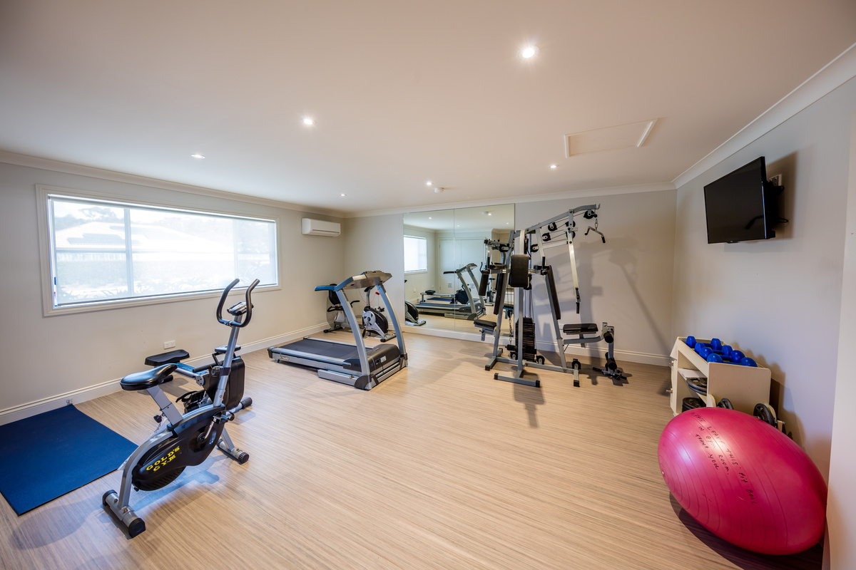 ALLV Allora Gardens - Village Photography Indoor Gym