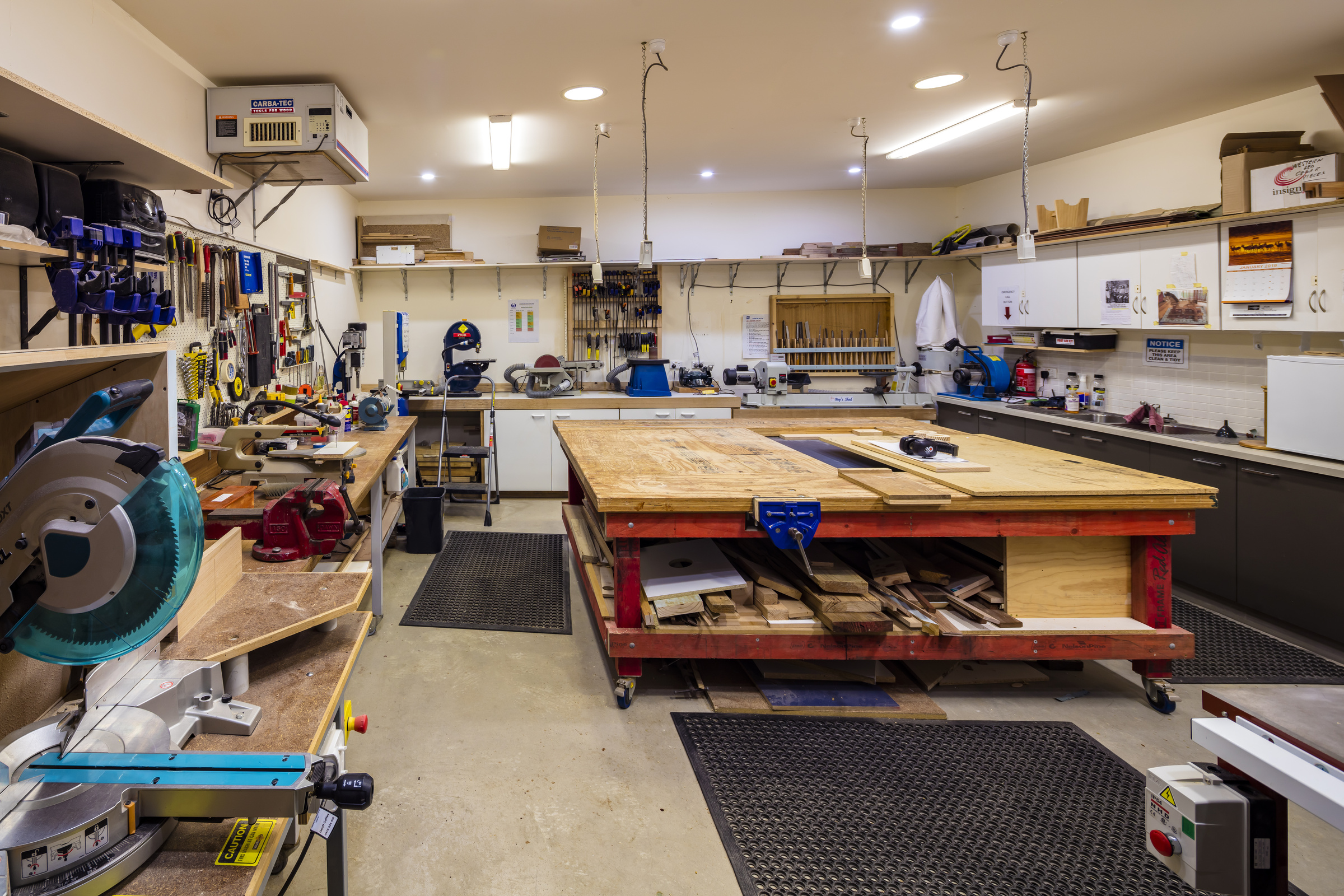 Waterford Park workshop with well stocked machinery and tools