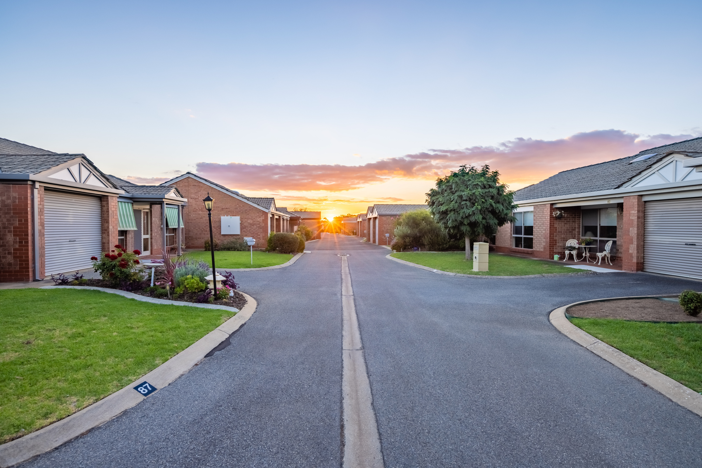 Vermont Estate Street 