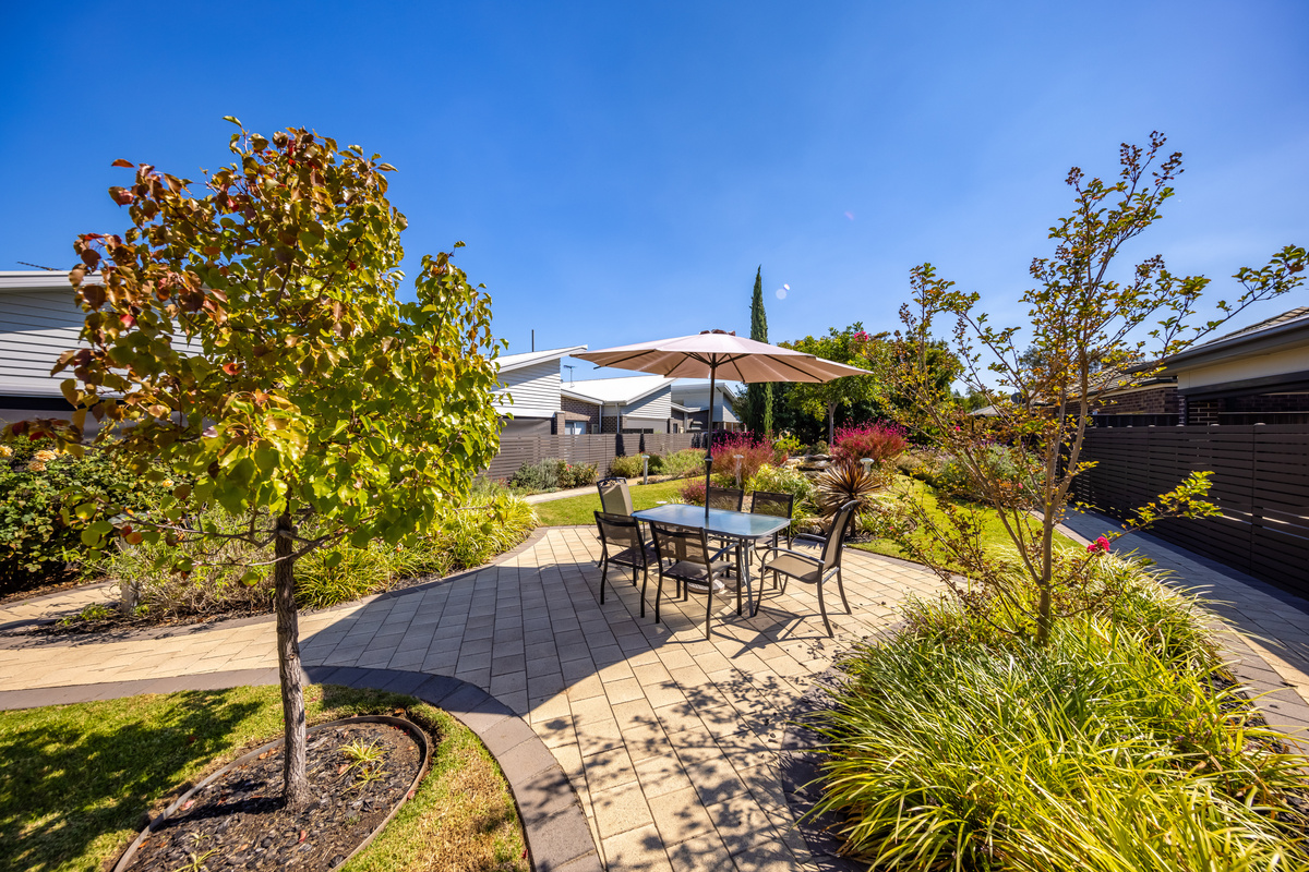 TGRV - Trinity Green - Village Photography - Outdoor Patio