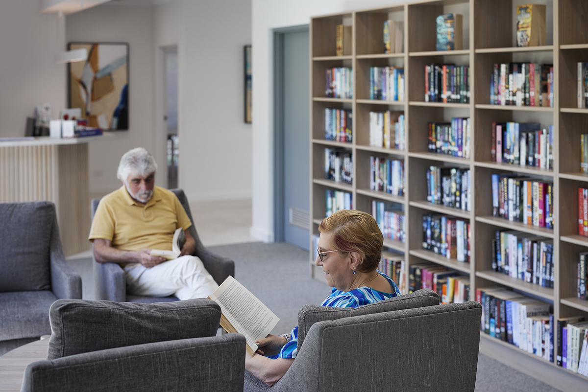 FHRV Forest Hills Residents enjoying the library