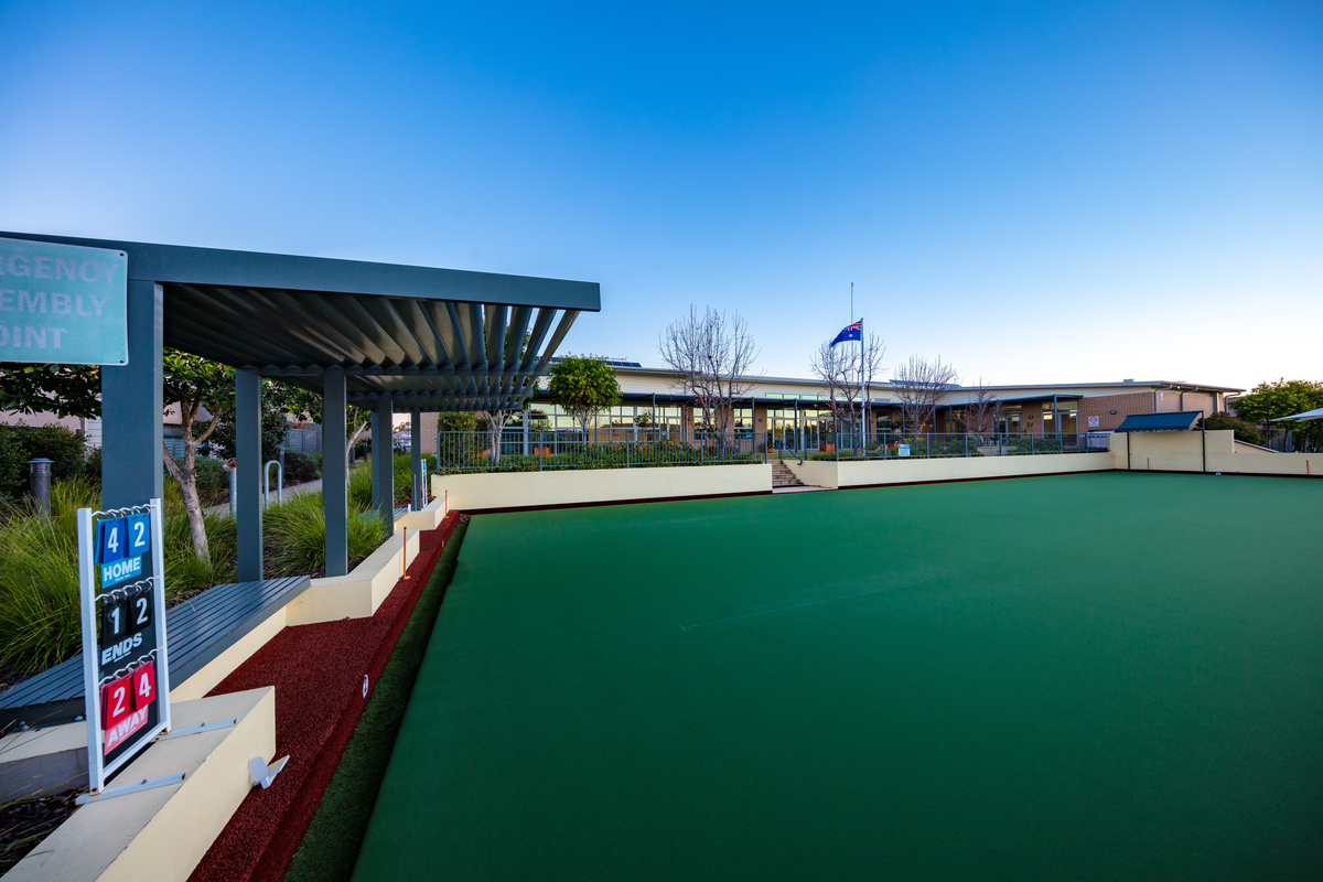 RPRV - Rochford Place - Village Photography Bowling Green