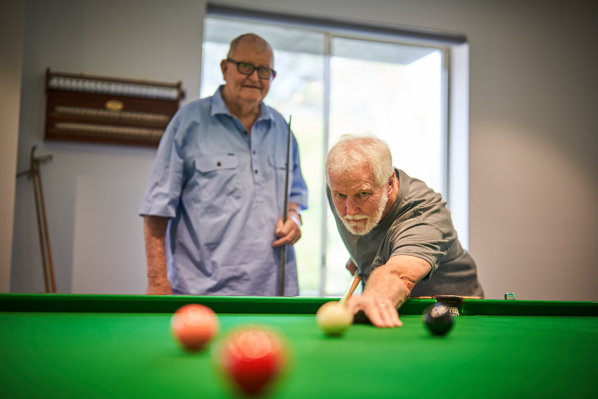 Brentwood Village Billard Table