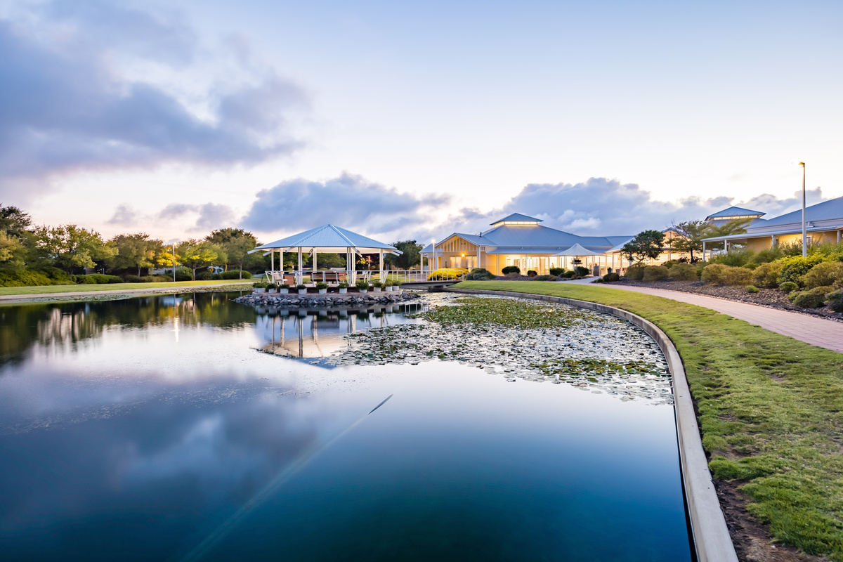 ELLV - Elliot Gardens - Village Photography Lake and Gazebo