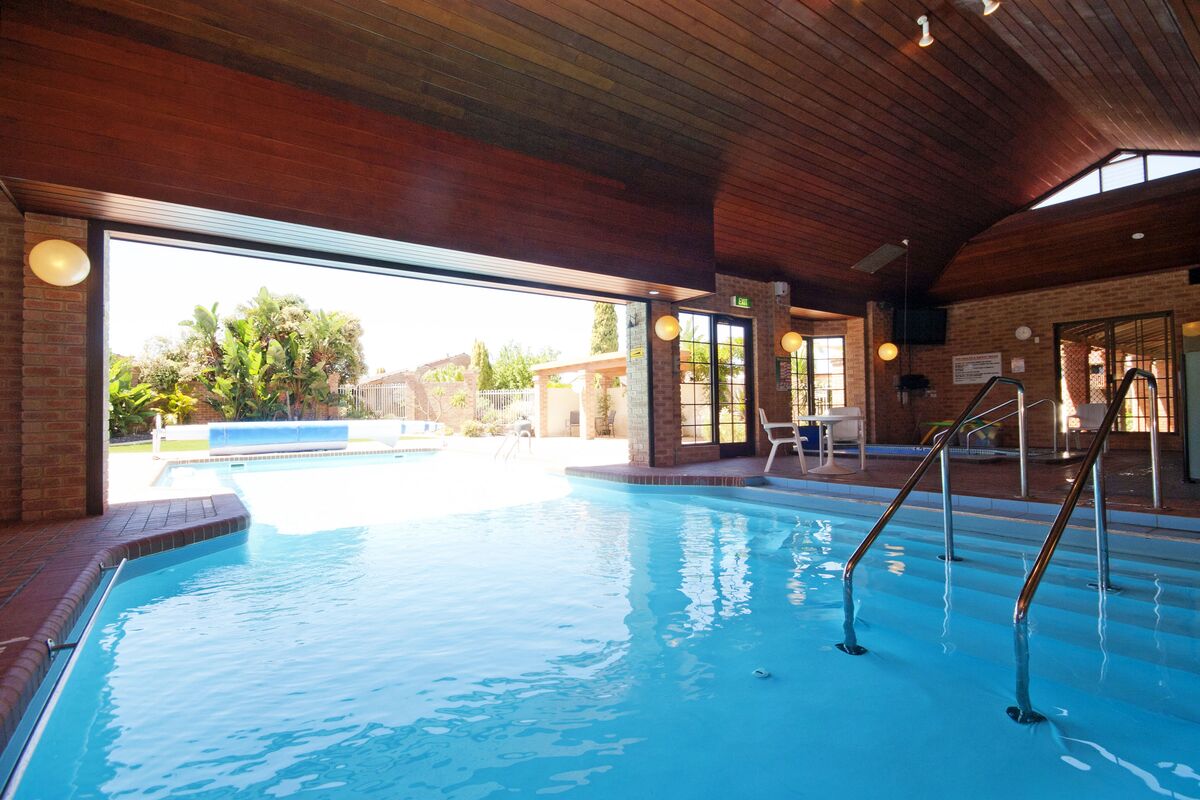 Parkland Villas Booragoon indoor/outdoor swimming pool
