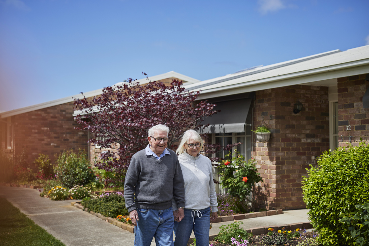 HGLV Heathglen Village Streetscape 2