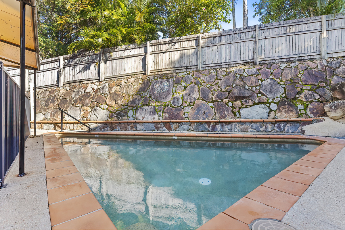 Hibiscus Nambour - Outdoor Pool