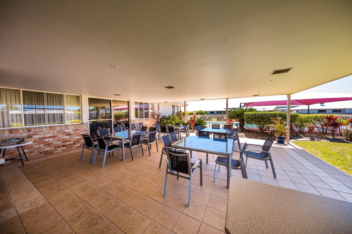 EAGV - Eaglemount Resort - Village Photography Outdoor Dining