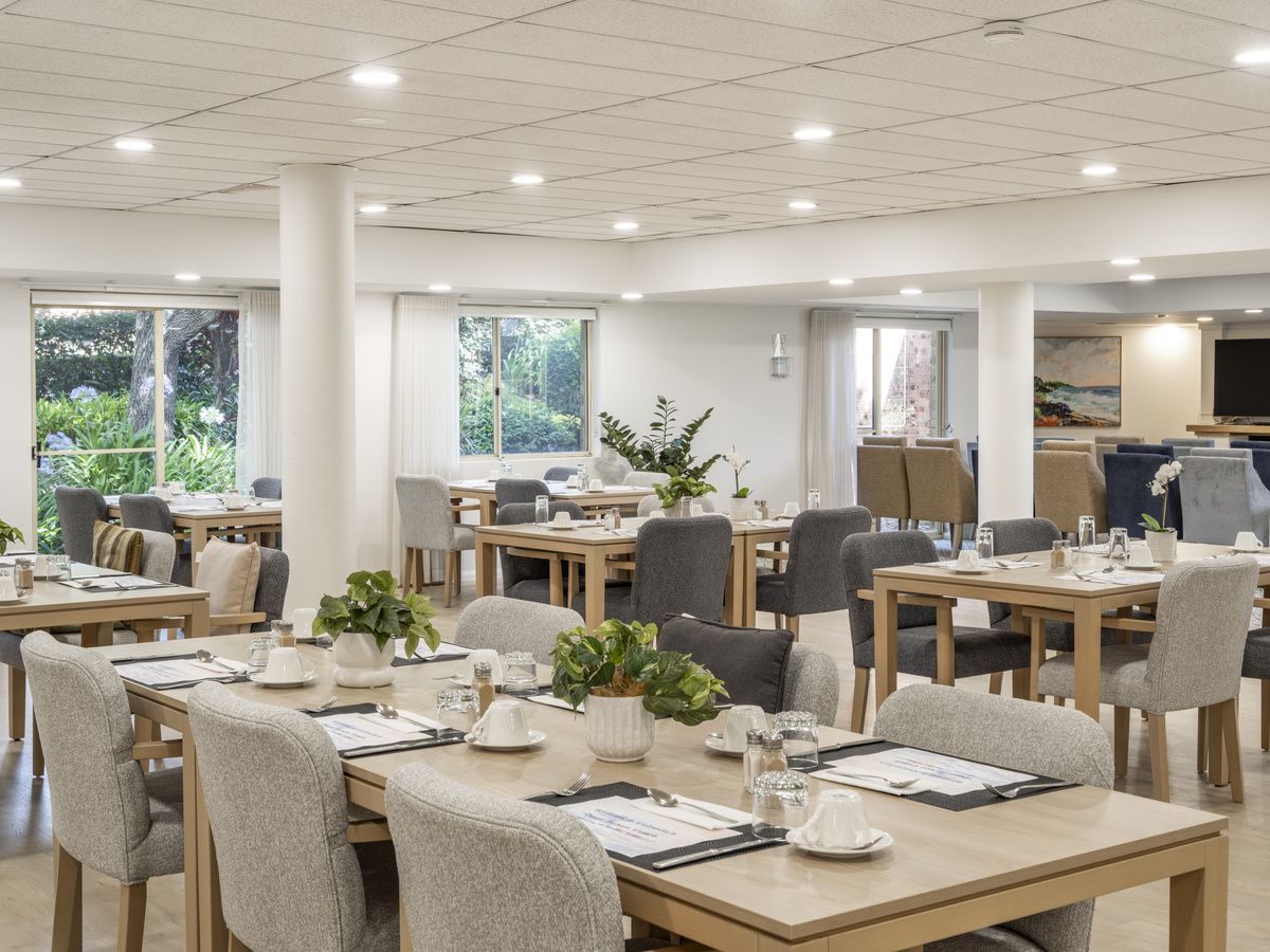 Lutanda Manor community center village amenities Area| Dining Room