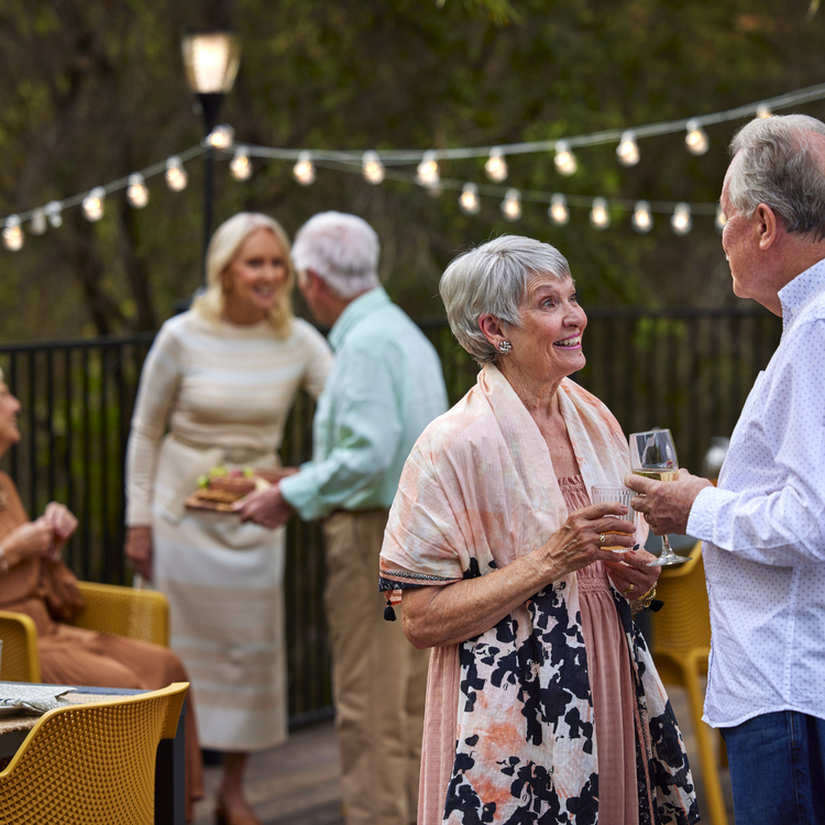 Evelyn Ridge Happy HOur