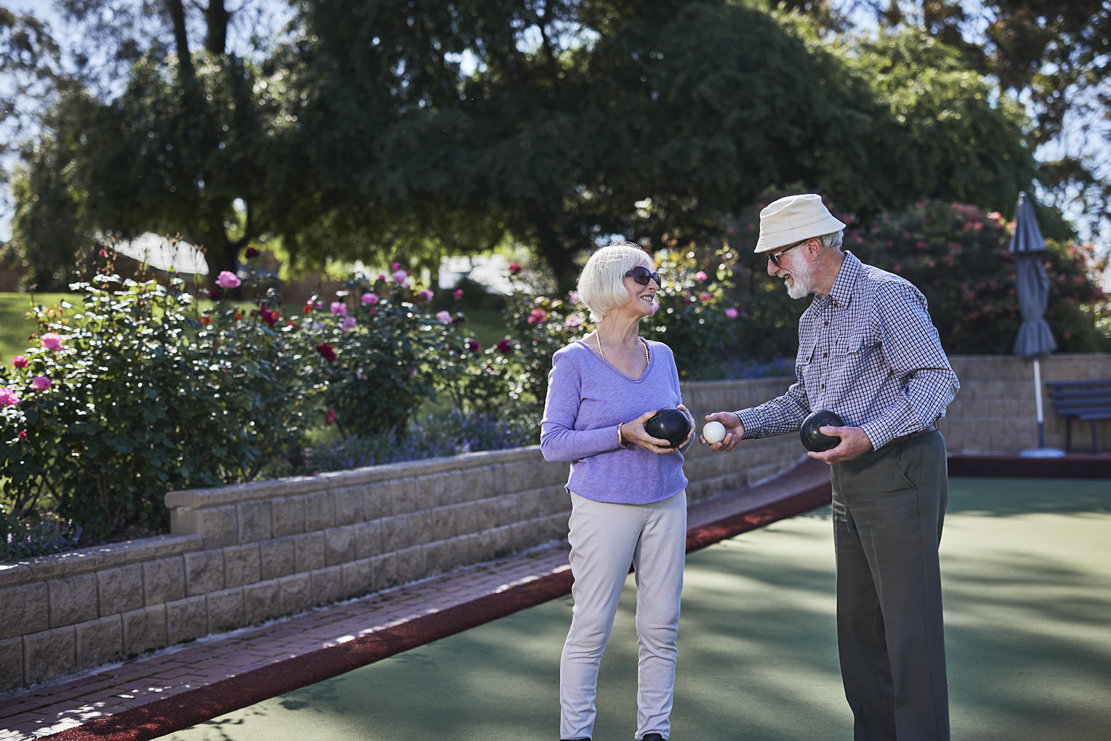 FHRV Forest Hills Residents enjoying the bowling green