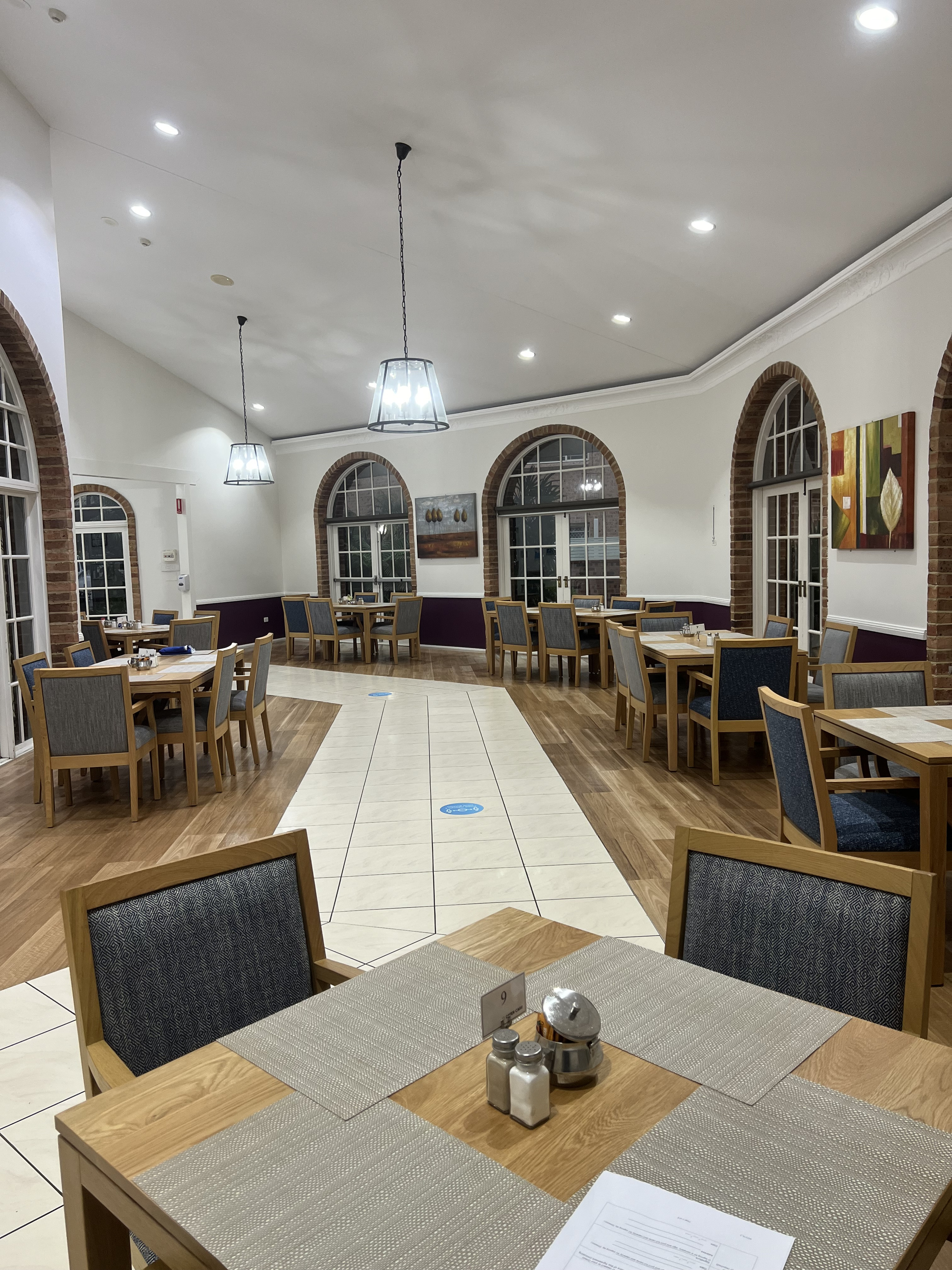 Brentwood Village - serviced apartments dining room (updated)