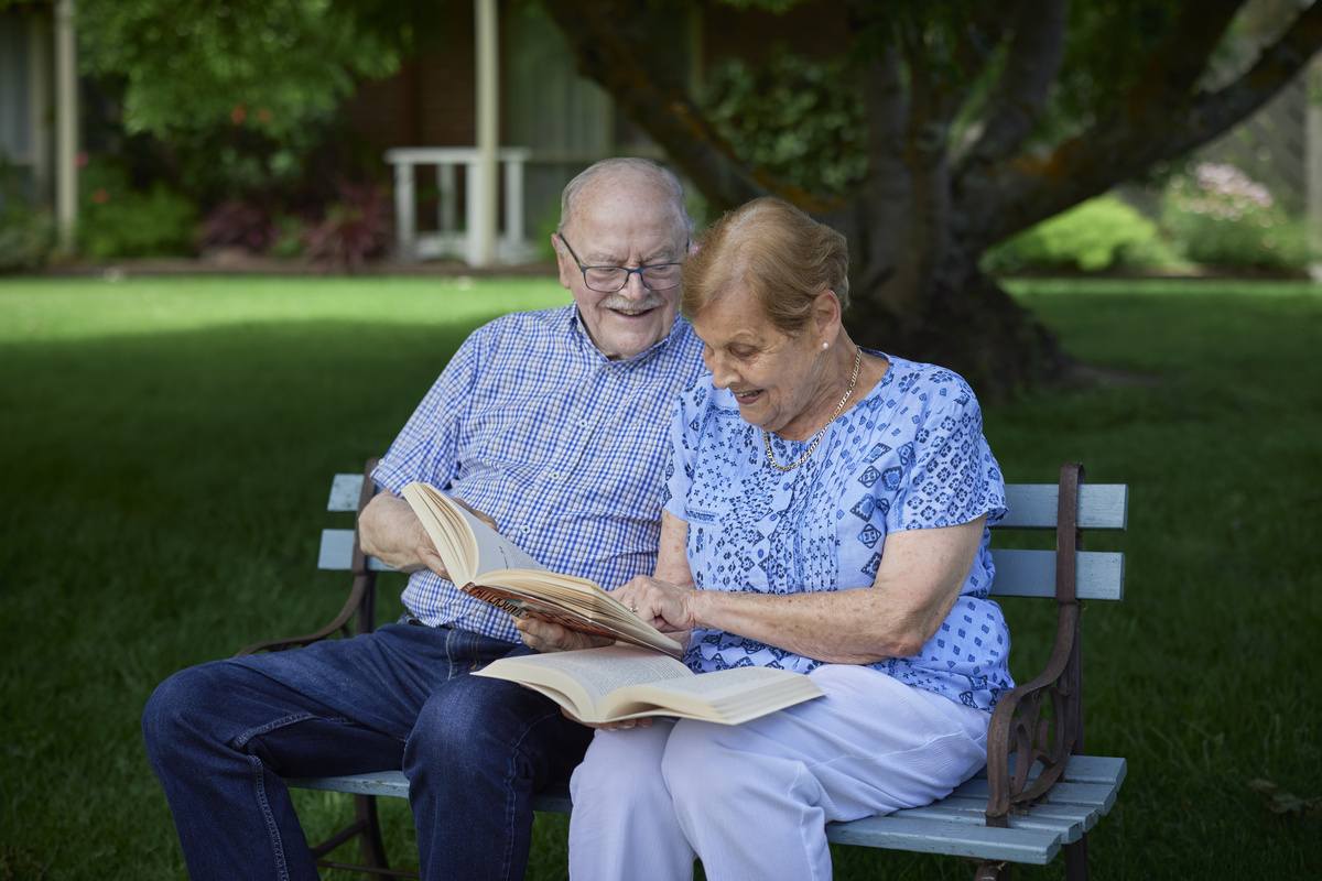 Highvale Village residents reading books