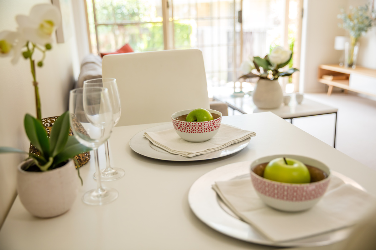 Hibiscus Nambour Table