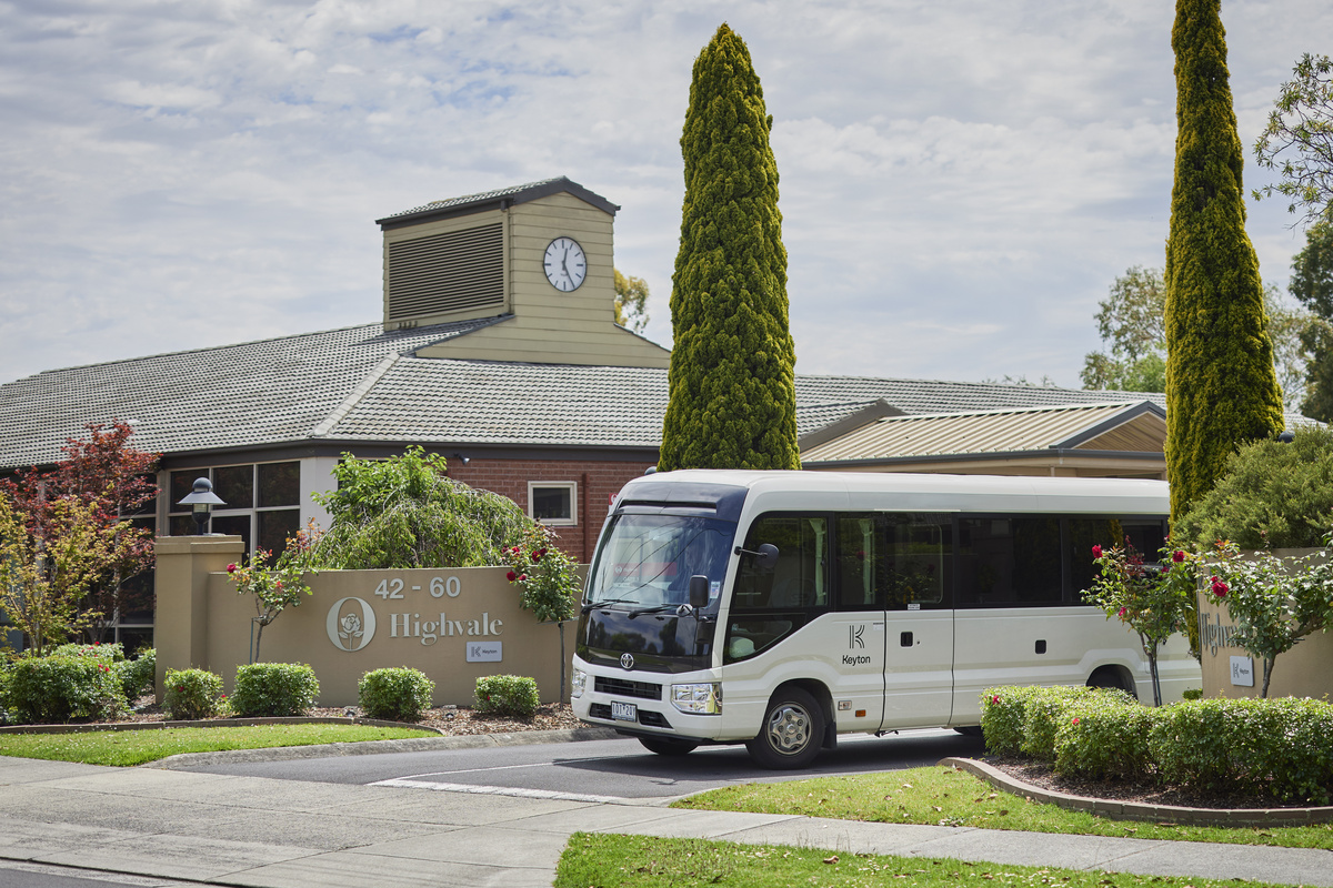Highvale Village Village Bus
