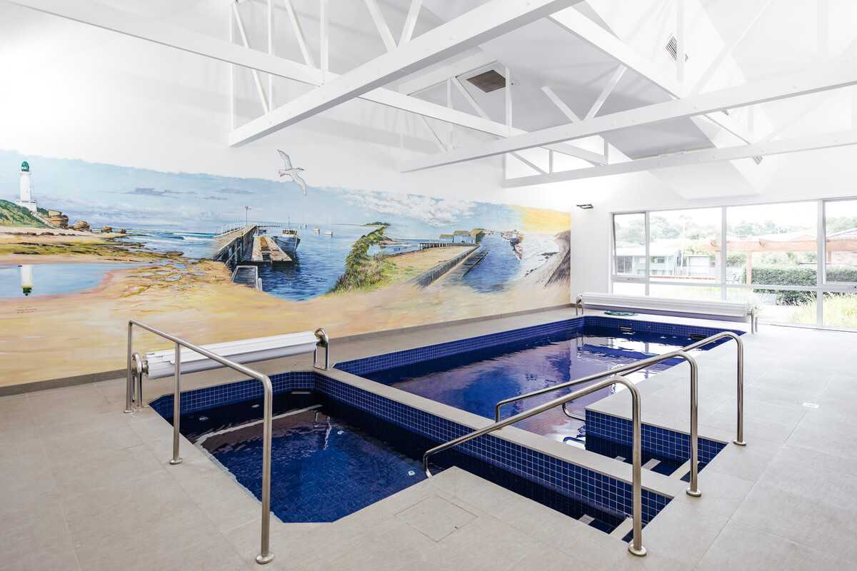 Abervale Village swimming pool and spa