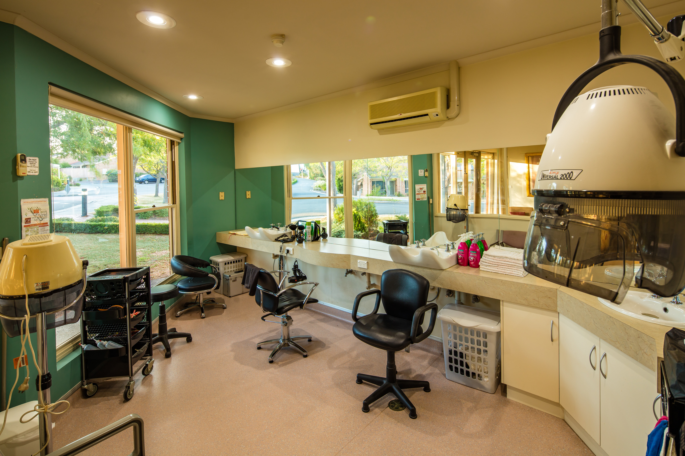 Peppertree Hill hairdressing salon/barber